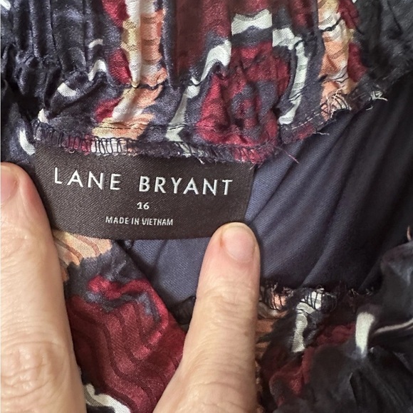 Lane Bryant Black and Red Geometric Midi Skirt - Picture 3 of 3